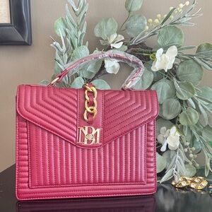❤️ Badgley Mischka Quilted Top Handle Bag